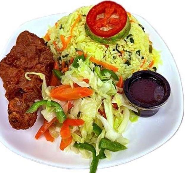 Fried rice with fried chicken 
