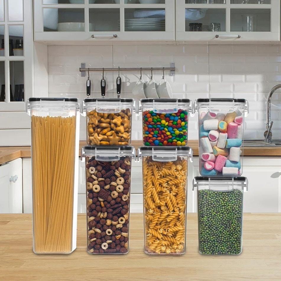 Storage containers 