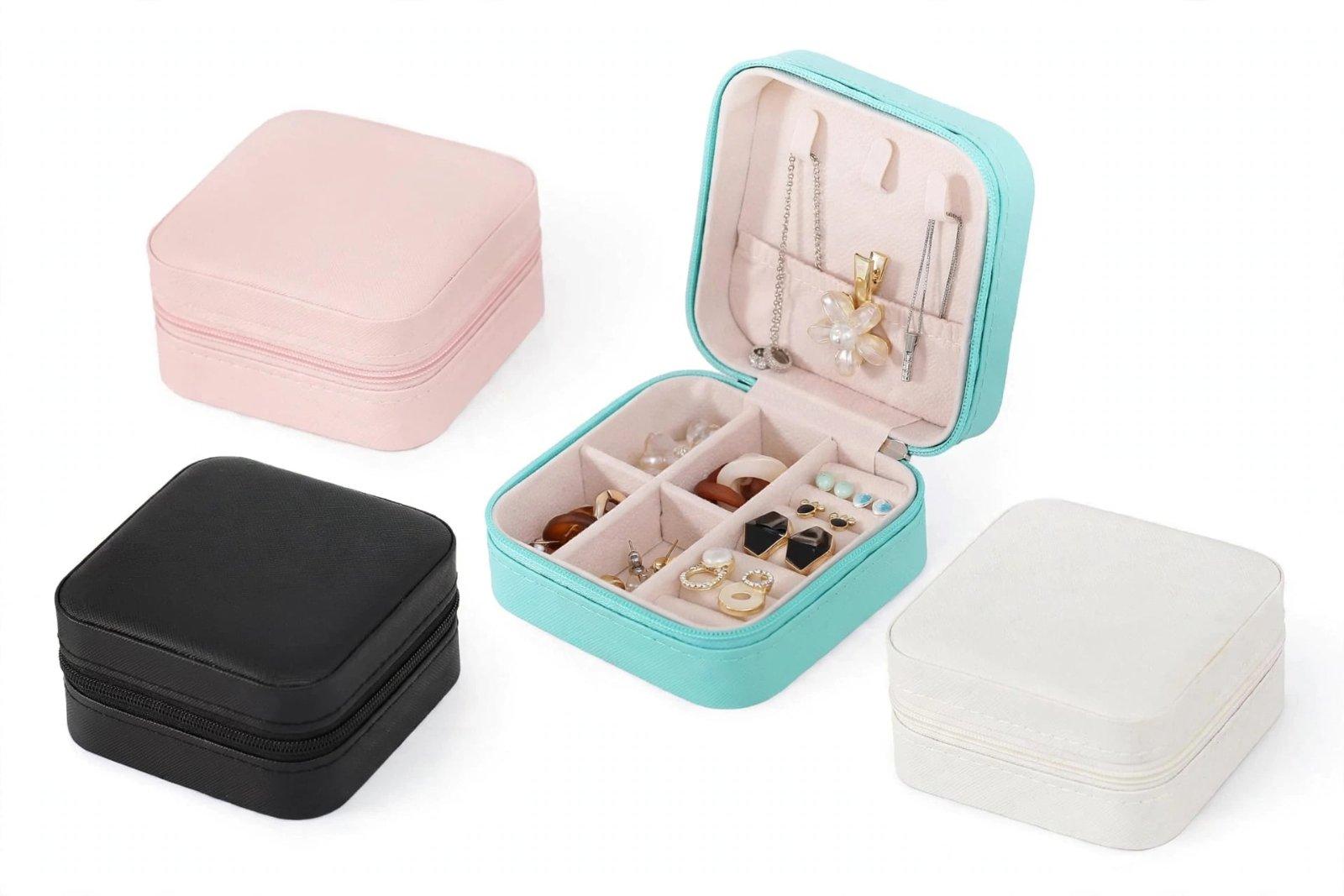 Mini jewelry box