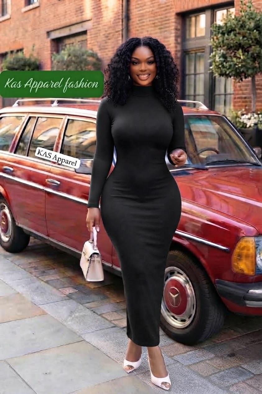 Backless long sleeve dress 