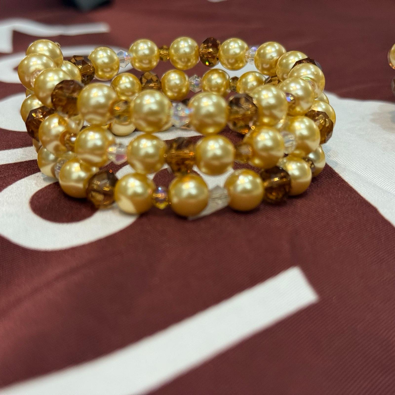 Spiral Beaded pearl bracelet